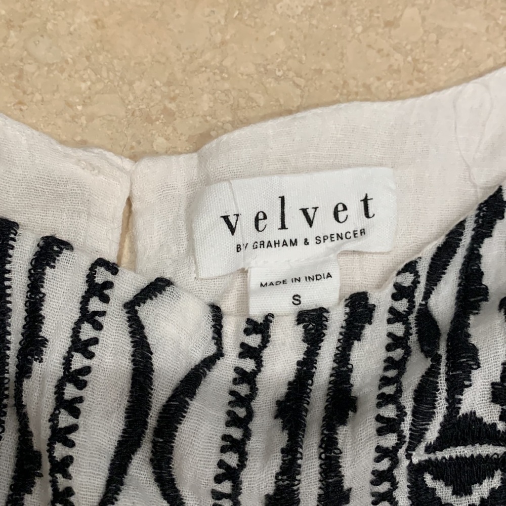 Velvet by Graham & Spencer White Peasant Blouse with Black Embroidery - Picture 2 of 3